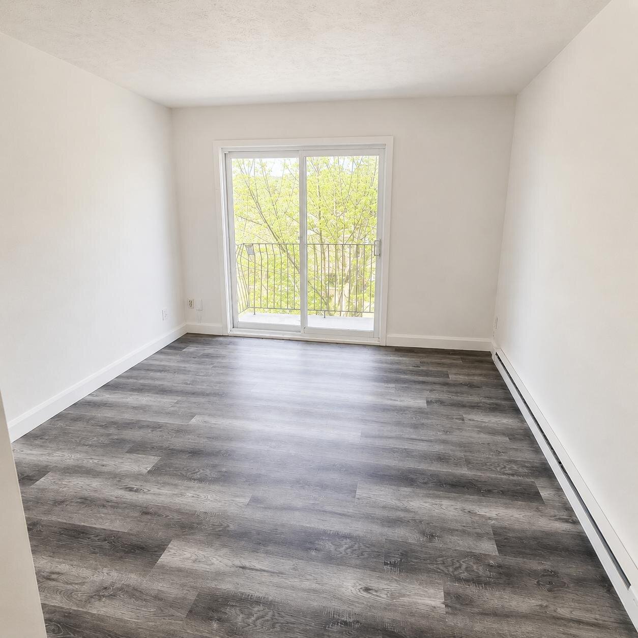 Immeuble - 1555 Rue Dorval Joli 4 ½ à Louer à Sherbrooke | 3285626