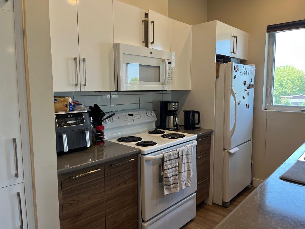 Beau 3 1/2 avec ascenseur | 3285667