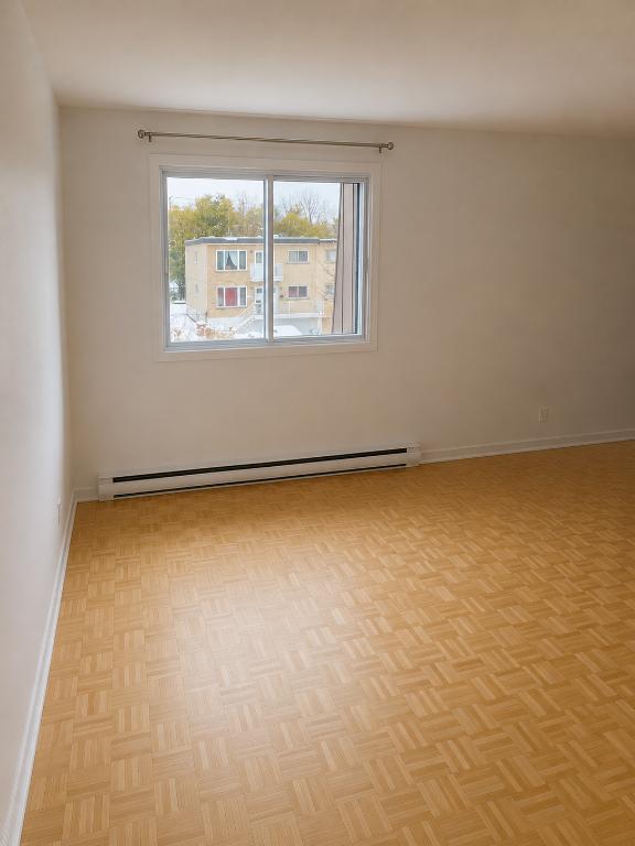 4 1/2 RDC/55 ans et plus/Centre de la nature Laval | 3285670