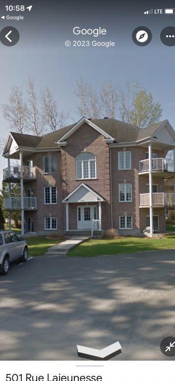 41/2 Mont Tremblant (StJovite) Rénové complètement | 3285673
