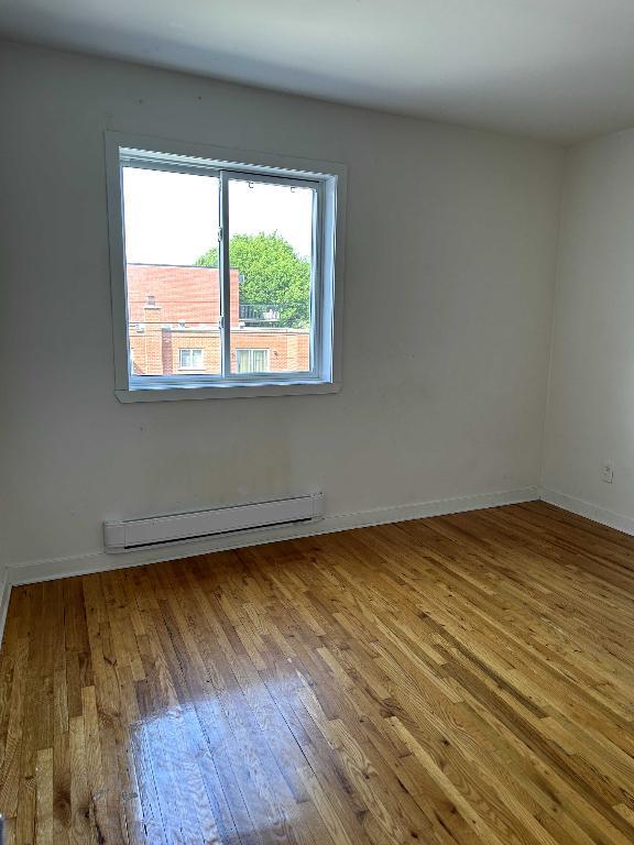 Grand 4 1/2 rénové, un coin tranquille de Villeray–Saint-Michel. | 3286078