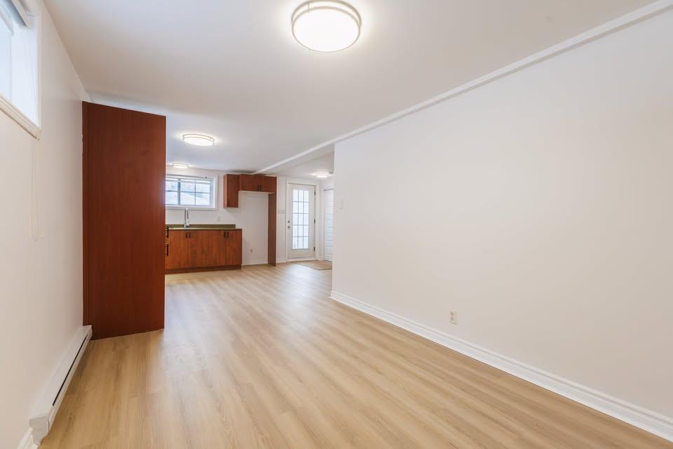 Très grand appartement de 1 chambre à coucher avec bureau fermé, situé à Blainville, disponible dès le 1er juillet. Animaux acceptés. | 3285696