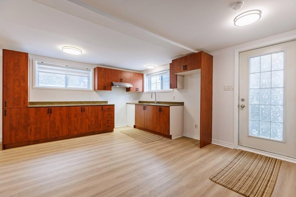Très grand appartement de 1 chambre à coucher avec bureau fermé, situé à Blainville, disponible dès le 1er juillet. Animaux acceptés. | 3285696