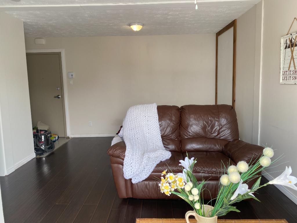 Appartement semi-meublé, wifi prêt a déménager ! | 3286081