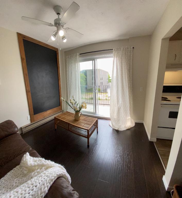 Appartement semi-meublé, wifi prêt a déménager ! | 3286081