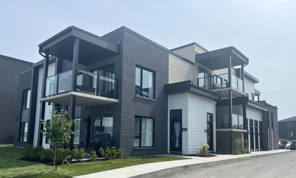 Grand 4½ +bureau, Internet, Domaine sur-le-Vert, St-Hyacinthe, 1 septembre 2026 | 3286114