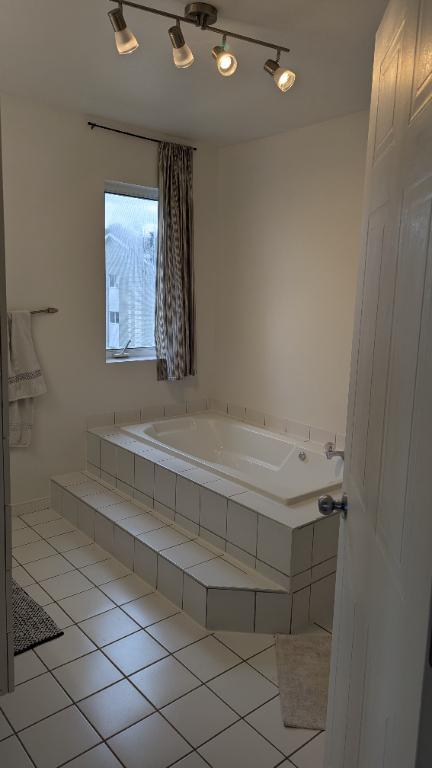 Grand 5 1/2 sur deux étages St-Jérôme | 3287375