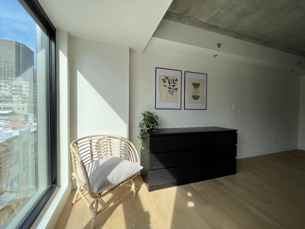 New studio downtown with electricity included | 3287378