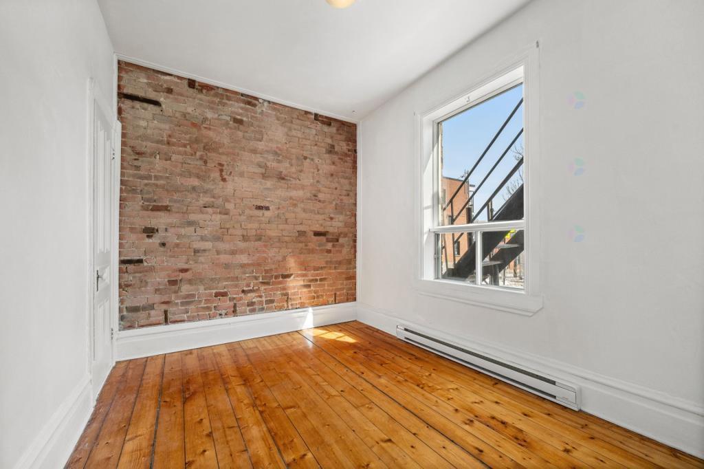 À LOUER – Magnifique 4 ½ dans Ville-Marie (Disponible le 1er juillet) | 3287390
