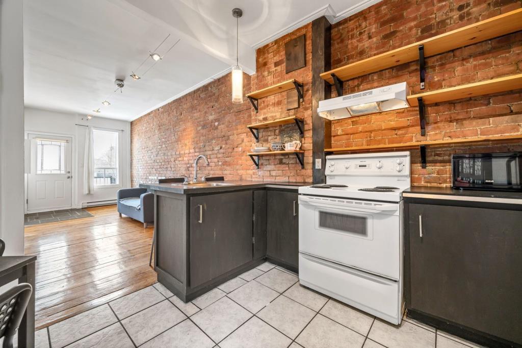 À LOUER – Magnifique 4 ½ dans Ville-Marie (Disponible le 1er juillet) | 3287390