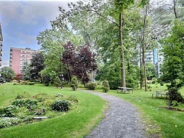 TOUT INCLUS, MEUBLÉ, Grand condo 3et1/2 830p.ca à louer, 1748$, St-Lambert | 3287412