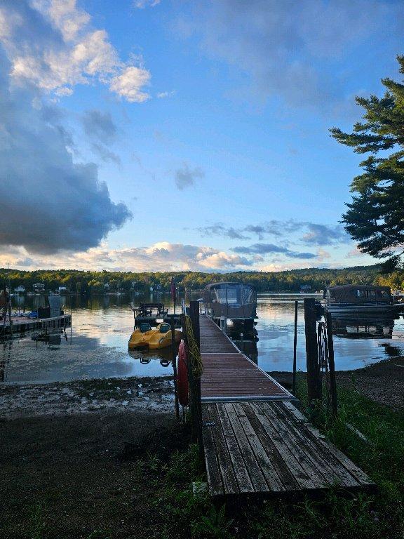 🏡 Bord de l'eau – Lac Connelly | Quai privé | 2 chambres | Long terme seulement | Disponible maintenant | 3287430