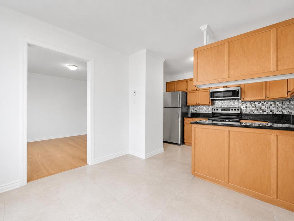 Grand 5 ½ TOUT RÉNOVÉ & TOUT ÉQUIPÉ – Chomedey, Laval | 3287432