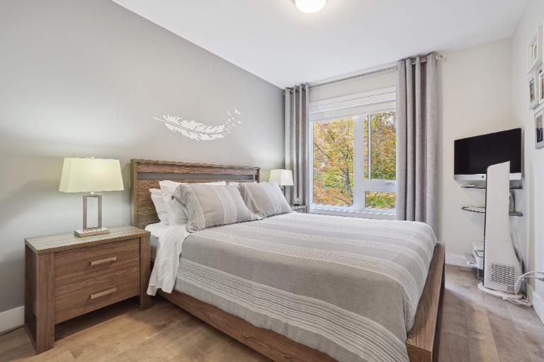2 CH - 2 SDB - Bromont - $2,165 /mo | 3287436