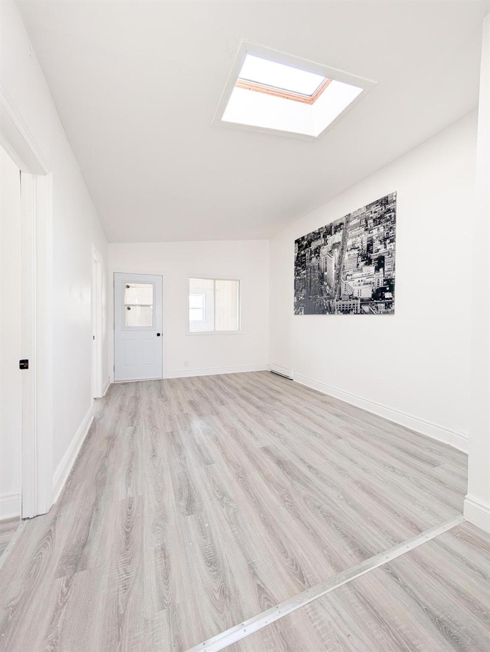 Immeuble - 5891-5901 Boulevard Bourque 4 1/2 à Louer | 3289494