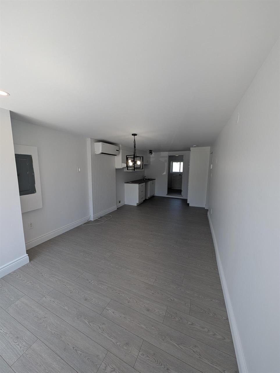 Immeuble - 5891-5901 Boulevard Bourque 5 1/2 à Louer | 3287875