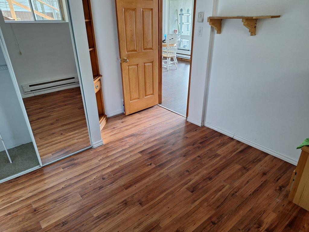 Appt 4 ½ Dans Chalet à Louer Bord De Lac | 3288859
