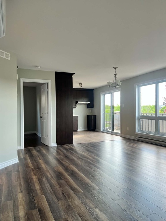 Spacieux Et Lumineux Condo 1 Chambre | 3287909
