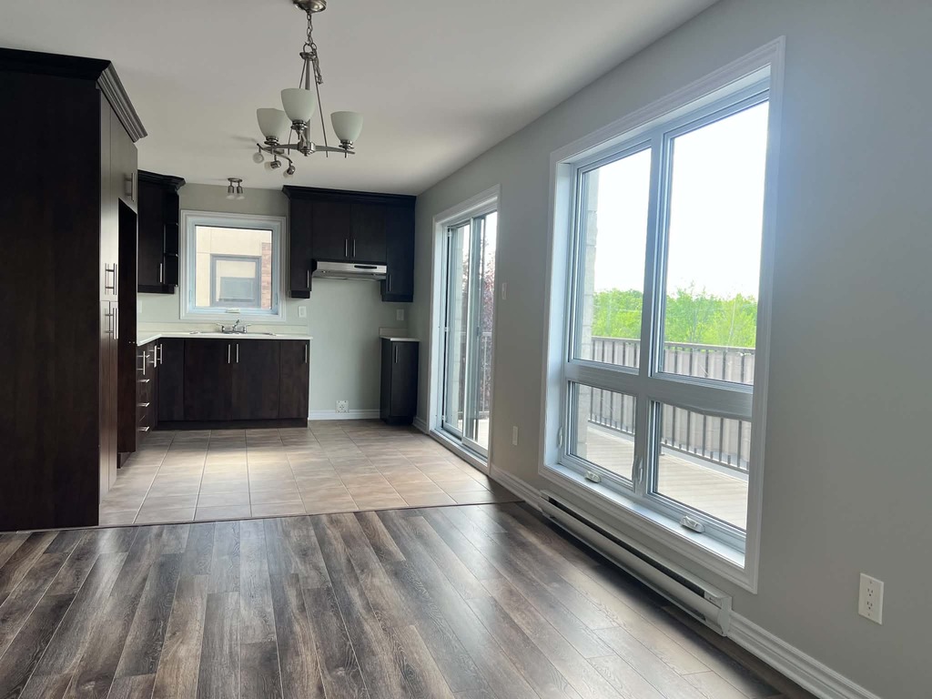 Spacieux Et Lumineux Condo 1 Chambre | 3287909