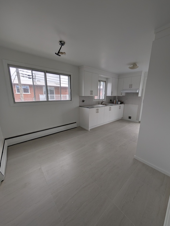 Grand 5 1/2 Stleonard | 3287940