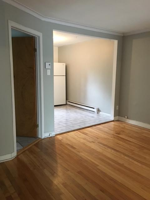 AHUNTSIC 3 1/2 | 3288052