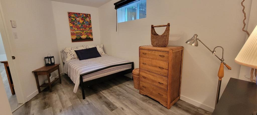 Suite privée meublée avec salle de bain privée et entrée indépendante – Sainte-Adèle – 1 100 $ | 3288067