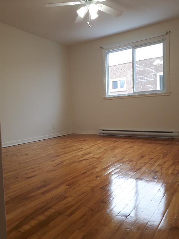 4 1/2 LASALLE PEINTURÉ GRAND TRANQUILLE | 3288081