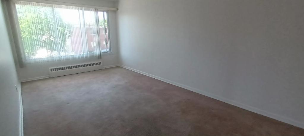 ST-LÉONARD GRAND 5 1/2 RÉNOVÉ, REPEINT , LIBRE | 3288124