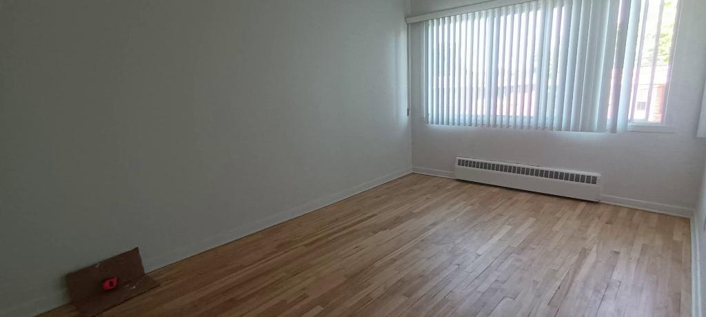 ST-LÉONARD GRAND 5 1/2 RÉNOVÉ, REPEINT , LIBRE | 3288124