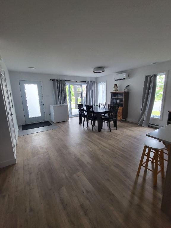 5 1/2 pour 1er août | 3288842