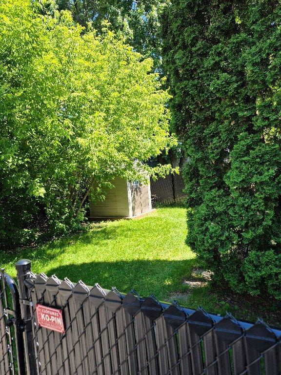 Longueuil – Spacieux 5 ½ entièrement rénové à neuf , situé dans un 5‑plex | 3288162