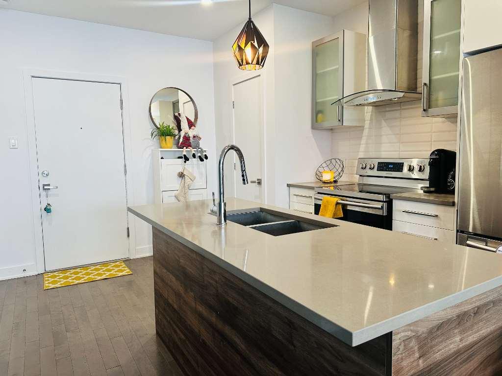 Condo 2 chambres et 2 salles de bain - 12e mois gratuit | 3288166
