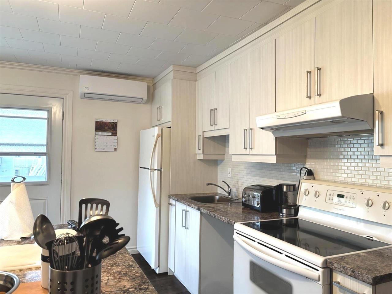 Immeuble - 39-43 Prospect Grand 6 ½ à Magog – Vue Sur La Rivière | 3288732