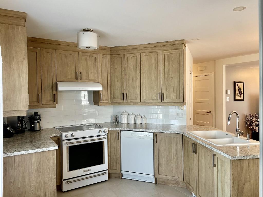 Grand 5 ½ rénové – Style condo – Fabreville – 1er étage Triplex – 1950 $/mois | 3288925