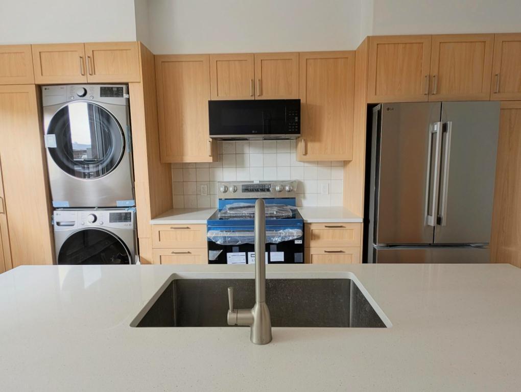 6 ½ fraîchement rénové – 2 à 3 chambres fermées - Plus de 1 000 pi² – Deux grandes galeries - 3e et dernier étage – Hochelaga | 3288927