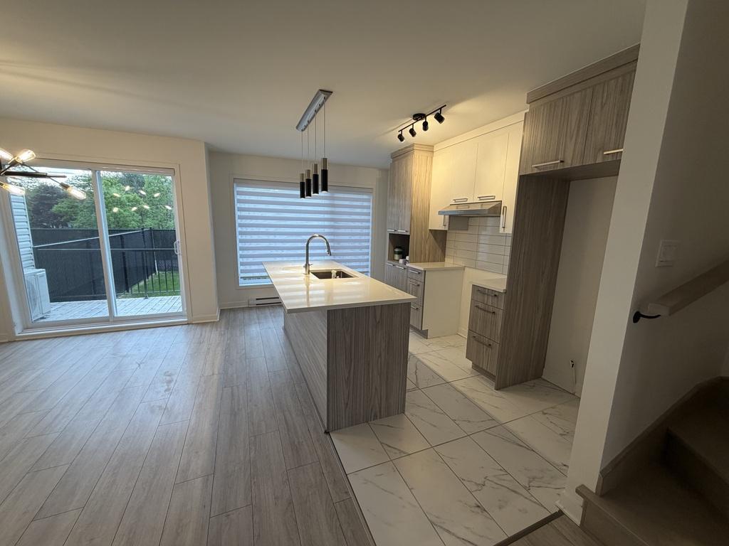 MAISON DE VILLE- MIRABEL-ST-CANUT | 3288938