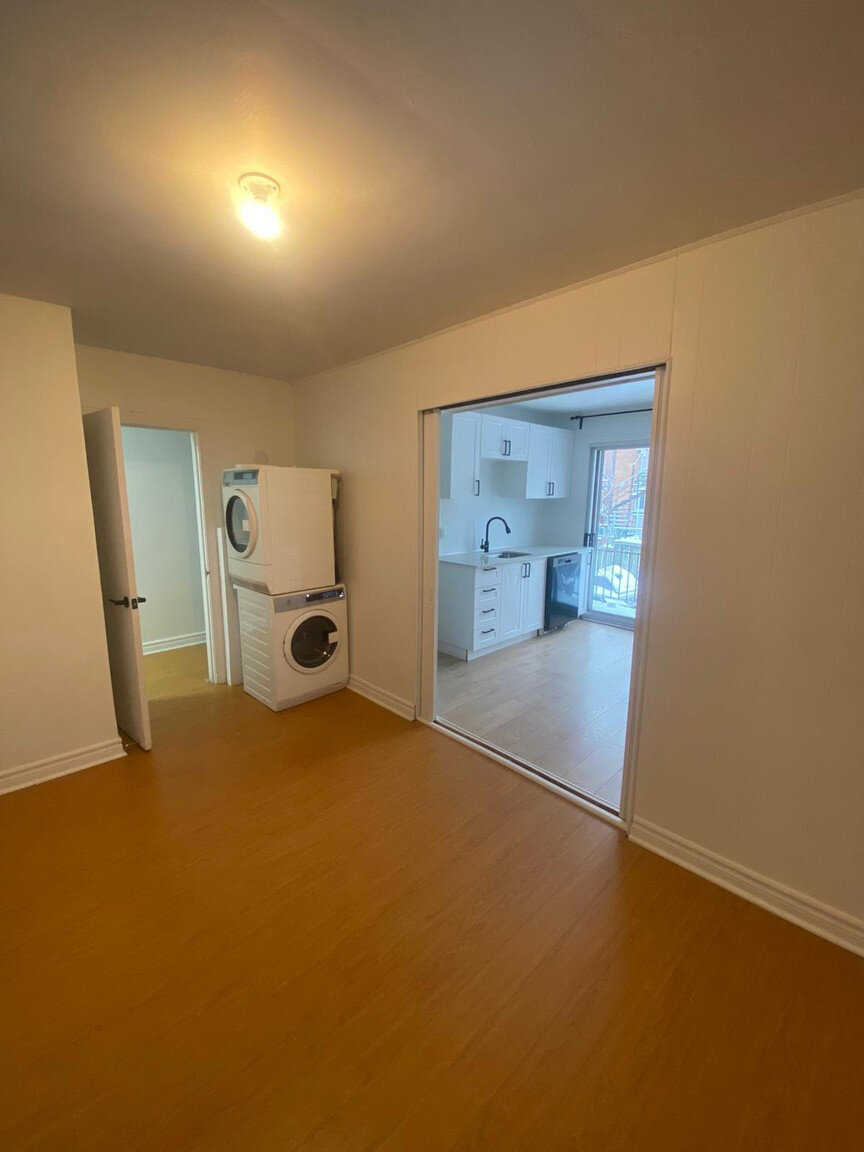 1 Chambre - 8191 Avenue Bloomfield, Montréal | 3289591
