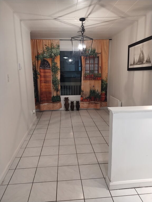 Grand 5 1/2 Haut ( 2 Iem) 3chambres | 3289613