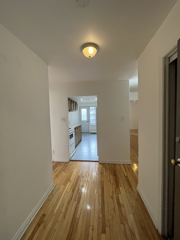 3 ½ CDN– MOIS DE JUIN GRATUIT | 3289672