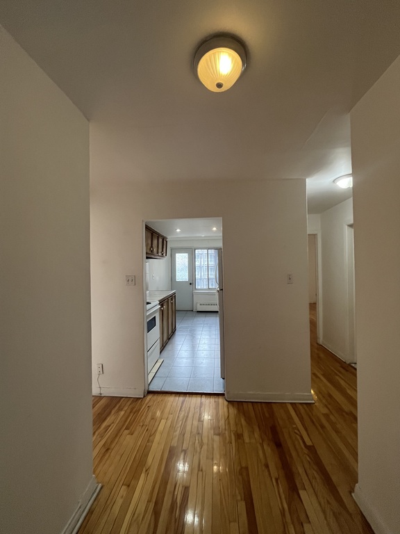 3 ½ CDN– MOIS DE JUIN GRATUIT | 3289672