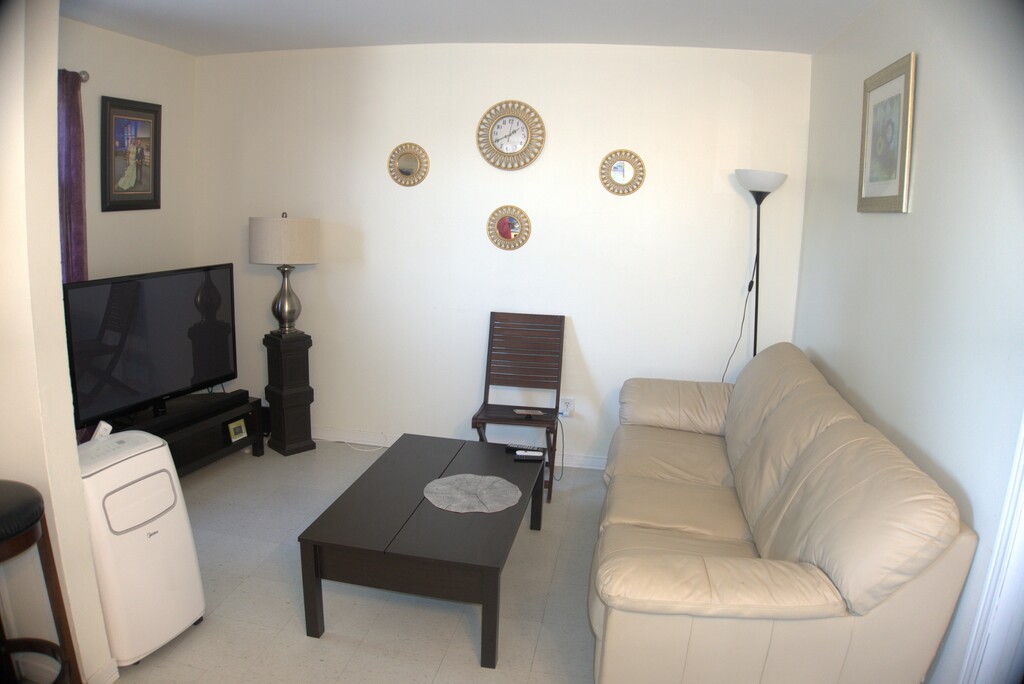 Superbe 2 Chambres, Meublé - Tout Inclus | 3289675