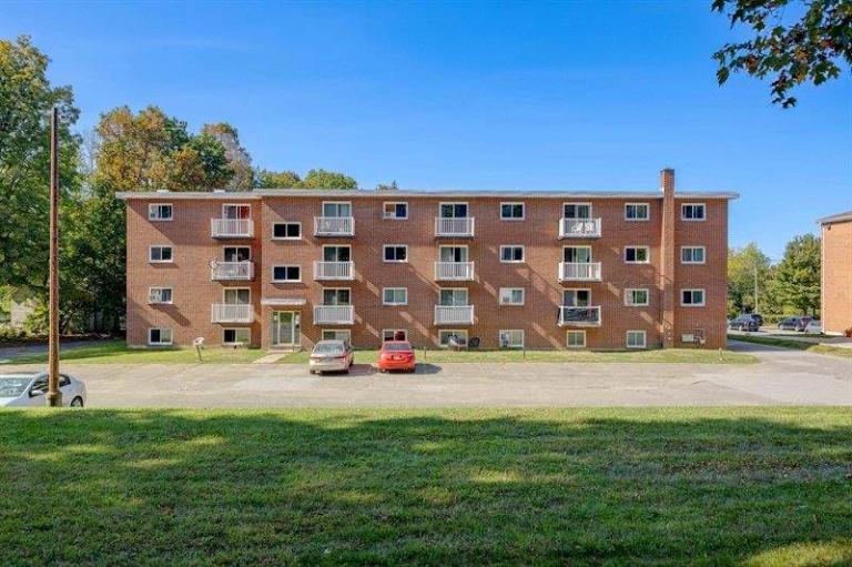 1 CH - 1 SDB - Granby - $1,150 /mo | 3289714
