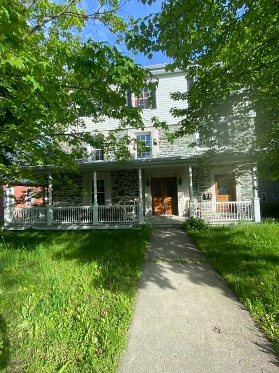 Grand 6½ Dans Un Ancien Presbytère | 3290361
