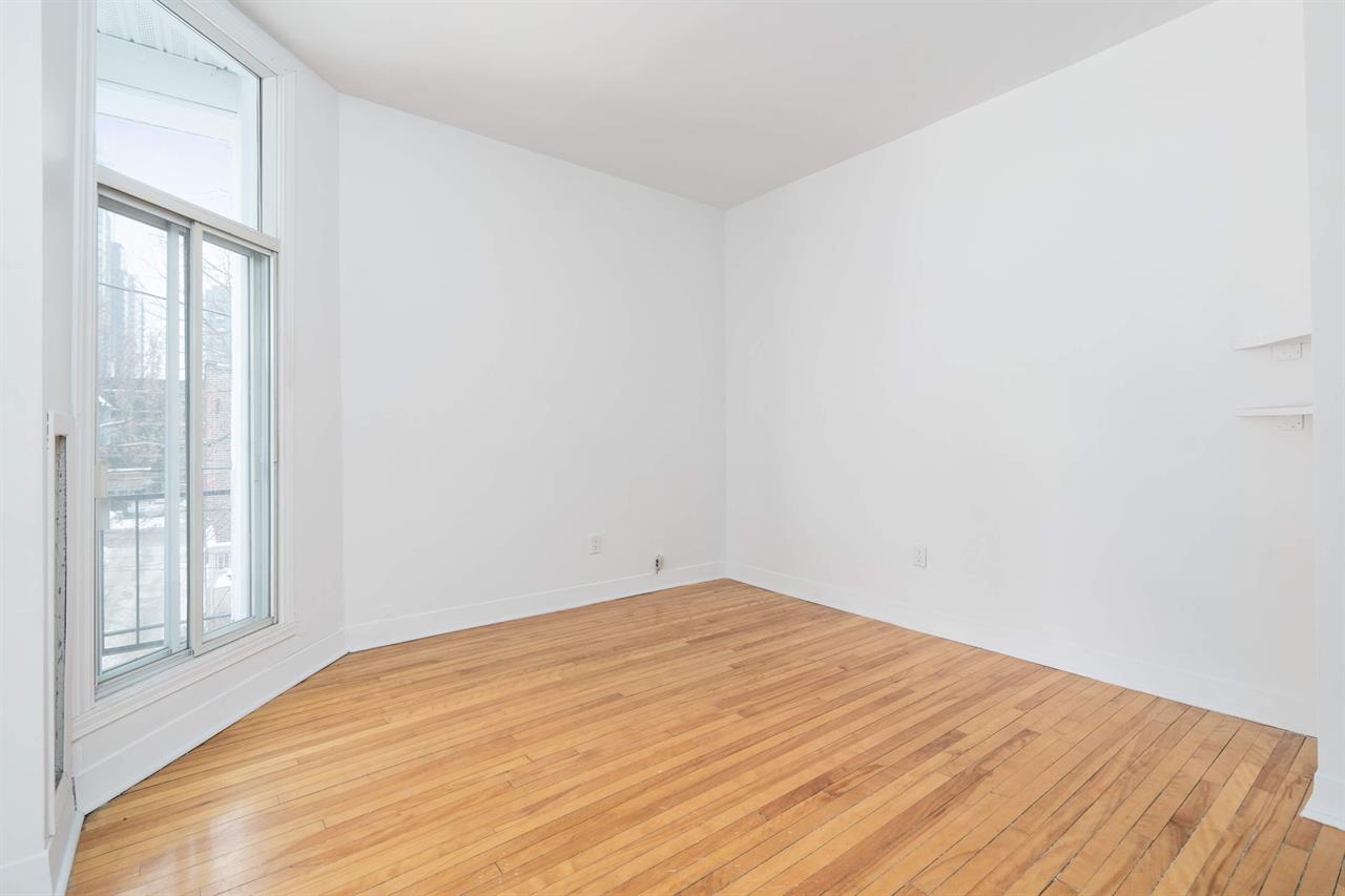 2 CH - 1 SDB - Westmount - $1,699 /mo | 3290409