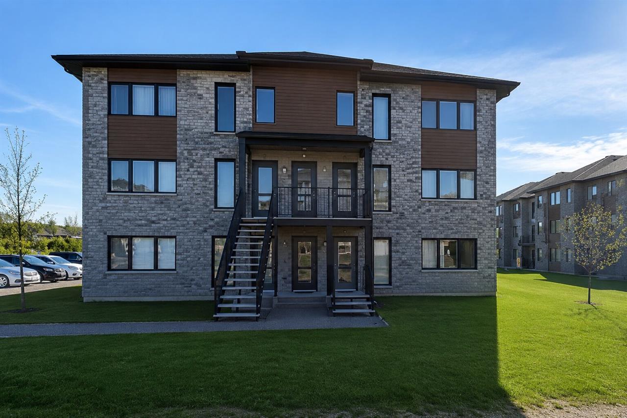 127 Rue De Britannia (Aylmer) Très Beau Logement De 2 Chambres A Couches | 3290420
