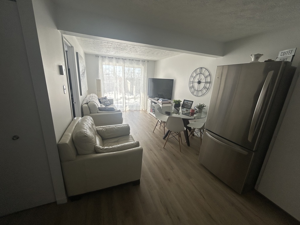 BEAU 3 1/2 | CHAUFFAGE Inclus| | 3290455