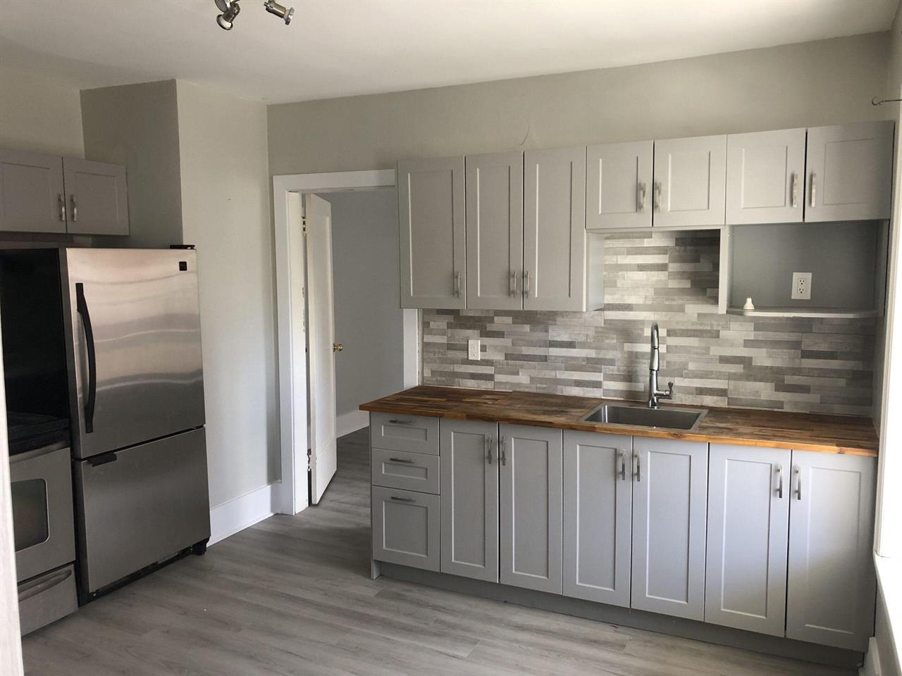 Immeuble - 866 à 882 Short 5 1/2 à Louer à Sherbrooke | 3290478