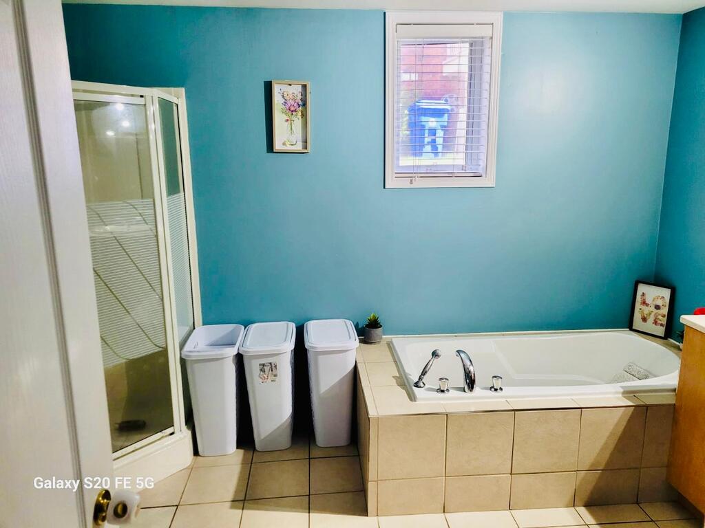 Grand 4 1/2 Lumineux ✨ Secteur Hautes-Pl | 3290486