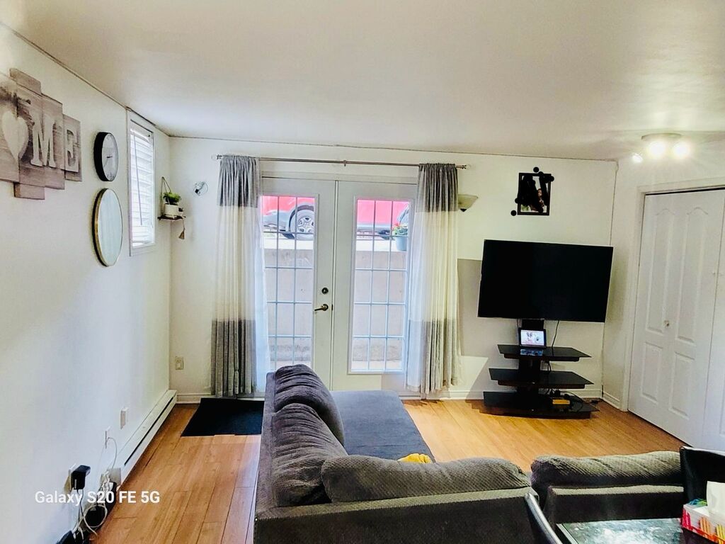Grand 4 1/2 Lumineux ✨ Secteur Hautes-Pl | 3290486