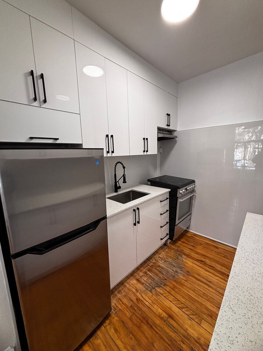 1 Chambre - 4688 Rue Hutchison, Montréal | 3290490